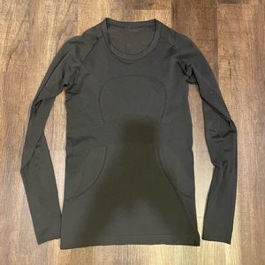 Black Long Sleeve Swiftly Tech